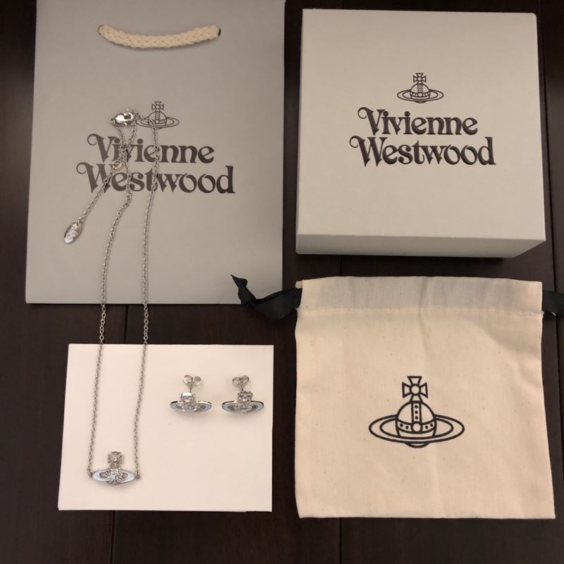 Vivienne Westwood Necklaces